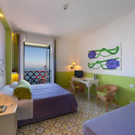 Minerva 4* סורנטו