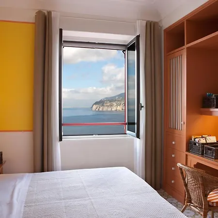 Ξενοδοχείο Minerva 4*